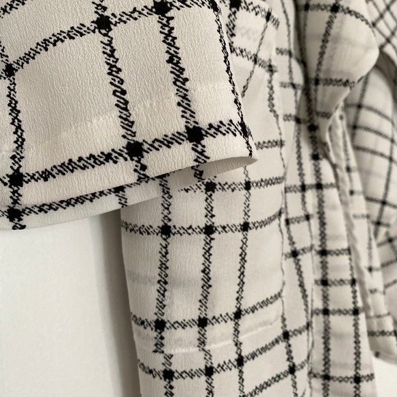 Lush - Women's Black and White Top - Picture 4 of 5